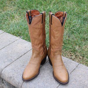 Sanders men's cowboy boots, tan sharks. Size 9.5D.